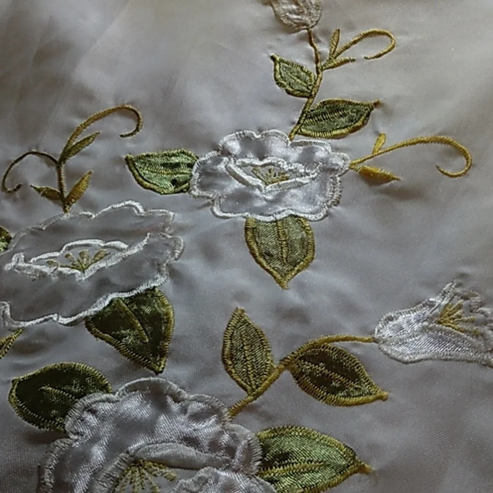 Shower curtain embroidered floral